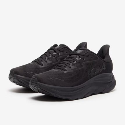 hoka clifton 10 triple black