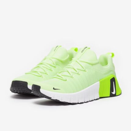 nike free metcon 6 barely volt