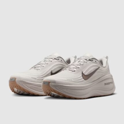 nike vomero plus college grey gum medium brown