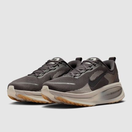 nike vomero 18 medium ash