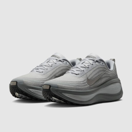 nike vomero plus wolf grey