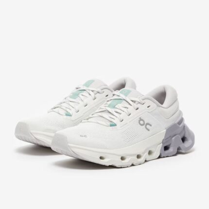 on womens cloudflyer 5 white lilac