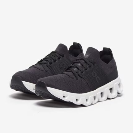 on women cloudswift 4 black white
