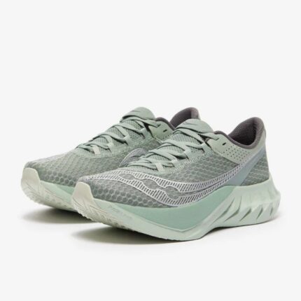 saucony endorphin pro 4 iceberg carbon