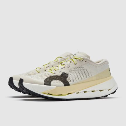 on cloudultra pro pearl lychee