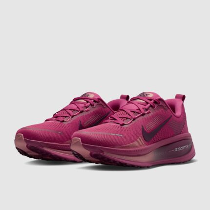 nike vomero 18 sweet beet red stardust
