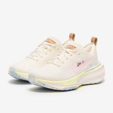 nike womens invincible 3 mushroom