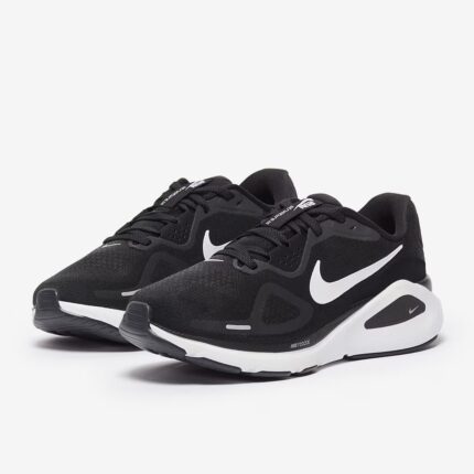nike womens structure 26 black white